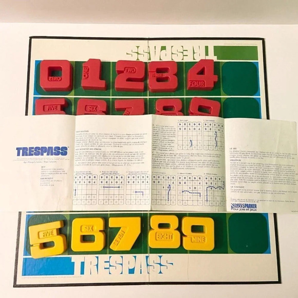 Vintage 1974 Trespass Board Game Parker Brothers Bilingual Instructions Complete - Picture 12 of 12
